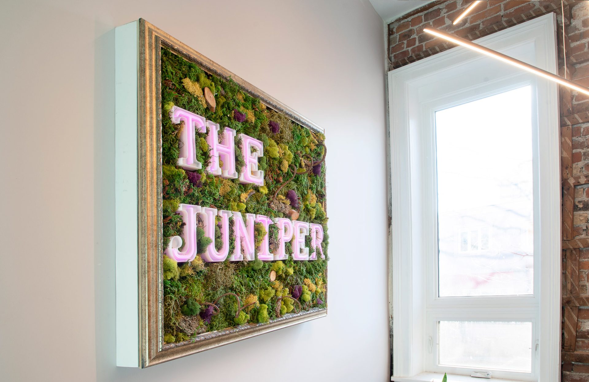 The Juniper Inn — ON L2N 6X3